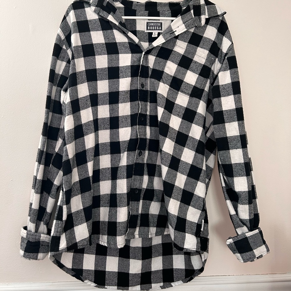 White and Black Plaid Button-up 🧥